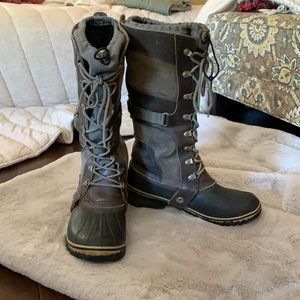 Sorel high lace up boots.